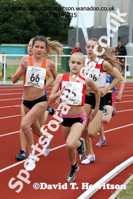 Girls under-13s 800 metres, Northern Under-13s, U-15s and 17s Championships. Photo: David T. Hewitson/Sports for All Pics